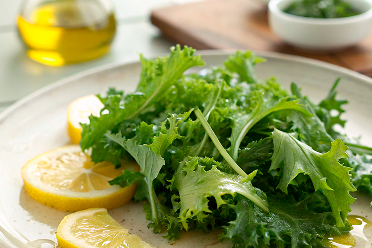 Простой-салат-с-оливковым-маслом-и-лимоном.jpg Простой-салат-с-оливковым-маслом-и-лимоном.jpg