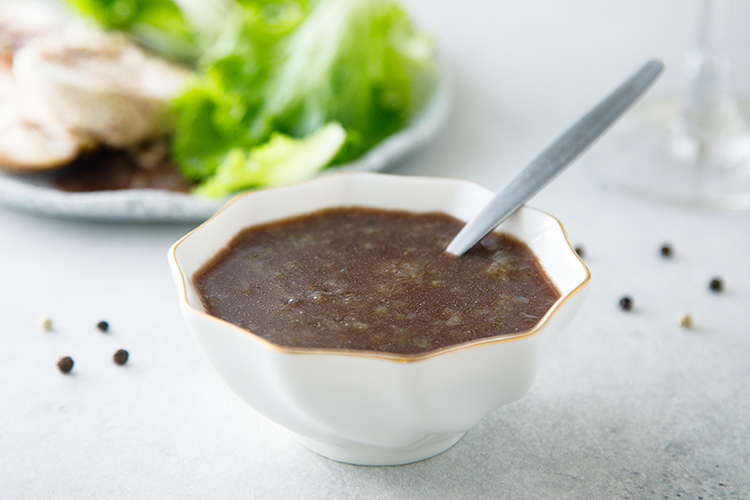 Перечный соус на красном вине-.jpg 20574_R05_фото-к-тексту_750x500_на-красном-вине-.jpg