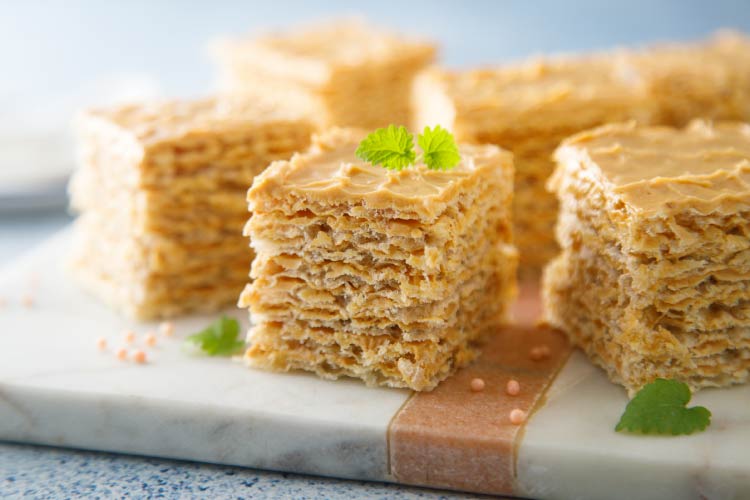 Сладкий торт со сгущенкой.jpg Сладкий торт со сгущенкой.jpg